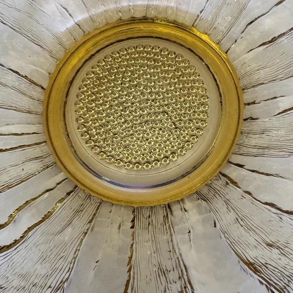 Vintage 1960’s Indiana Glass Amber Sunflower Mid Century Fruit Bowl 10” Diameter - Picture 2 of 7